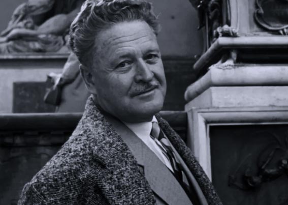 Ünlü Türk Şair Nazım Hikmet