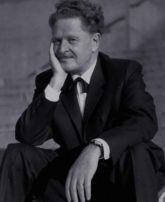 Ünlü Edebiyatçı Nazım Hikmet